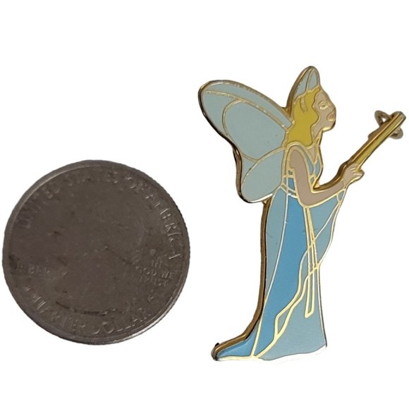 Disney 2002 Pinocchio's Blue Fairy With Star Charm Wand Character Pin, E19 - Picture 7 of 8